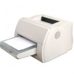 en hvid printer på et kontor